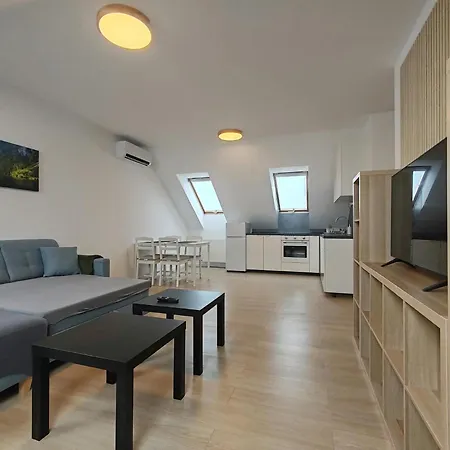 72 Apartmán