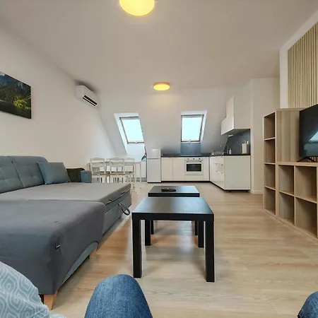 72 Apartmán